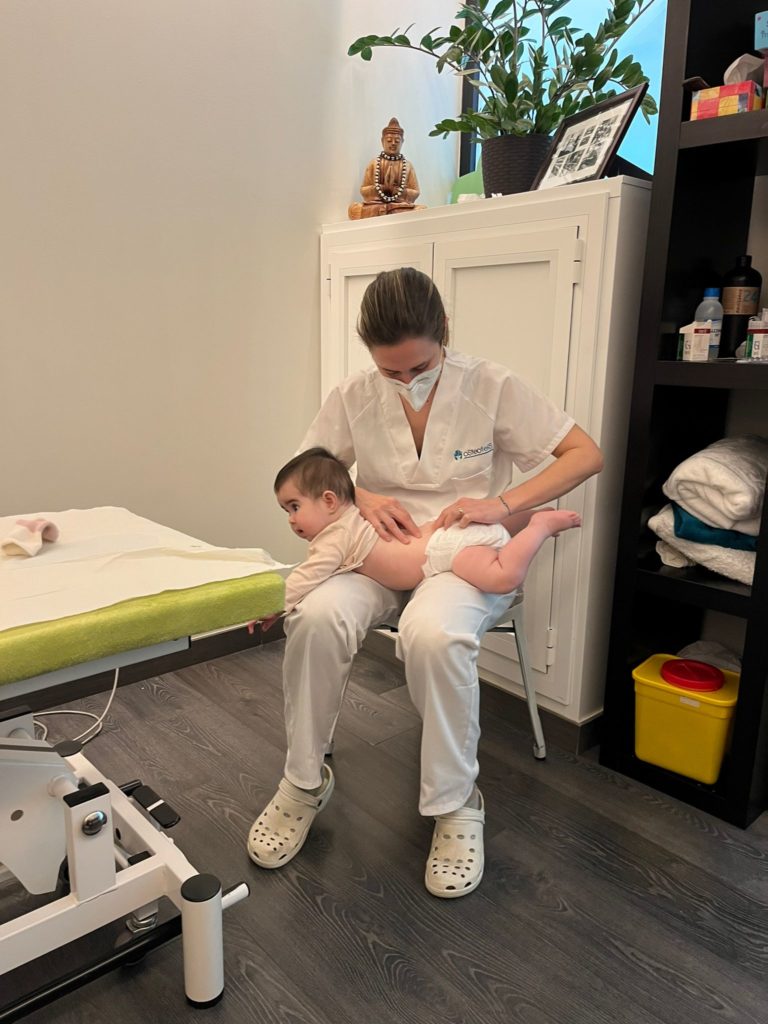 Una sesión de osteopatía para el recién nacido